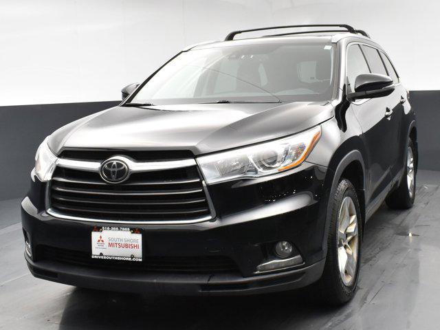 used 2015 Toyota Highlander car, priced at $15,118