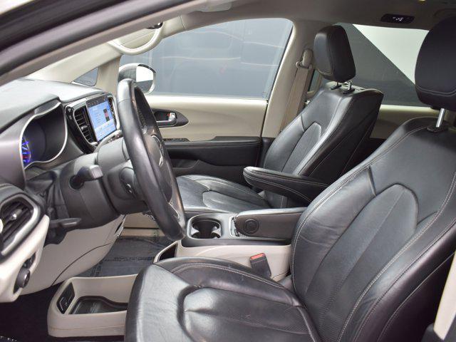 used 2022 Chrysler Pacifica Hybrid car, priced at $19,626