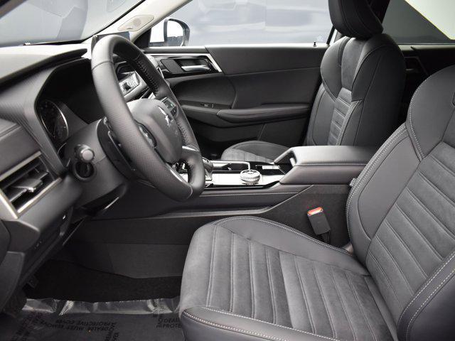 new 2025 Mitsubishi Outlander car, priced at $33,315