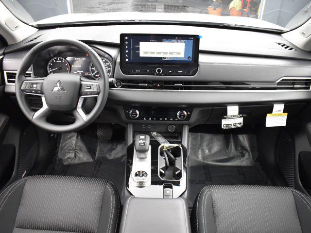 new 2025 Mitsubishi Outlander car, priced at $31,220