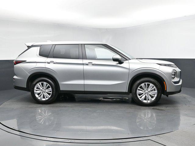 new 2025 Mitsubishi Outlander car, priced at $31,220
