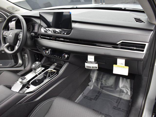 new 2025 Mitsubishi Outlander car, priced at $31,220