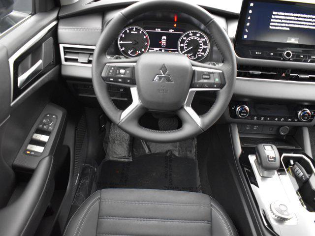 new 2025 Mitsubishi Outlander car, priced at $34,620