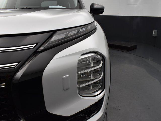 new 2025 Mitsubishi Outlander car, priced at $38,985