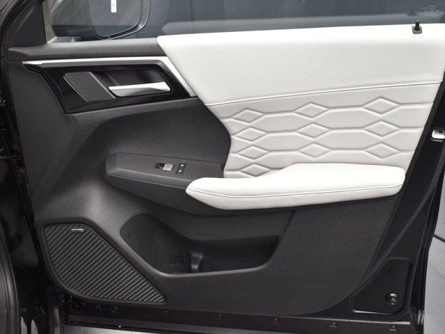 new 2025 Mitsubishi Outlander car, priced at $39,535