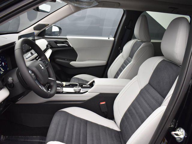 new 2025 Mitsubishi Outlander car, priced at $38,360
