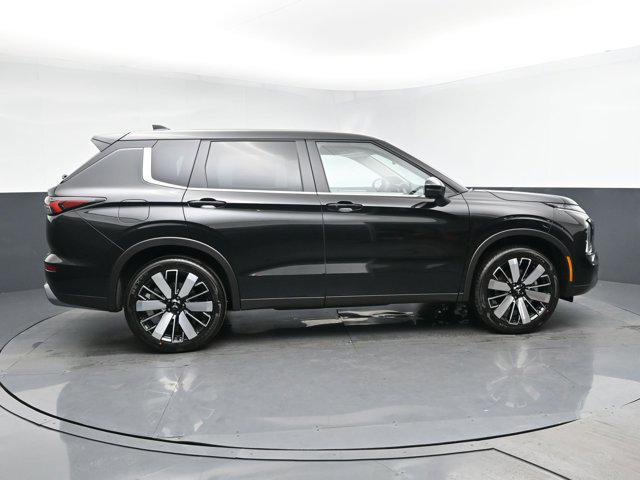 new 2025 Mitsubishi Outlander car, priced at $38,360