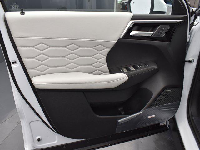 new 2025 Mitsubishi Outlander car, priced at $39,955