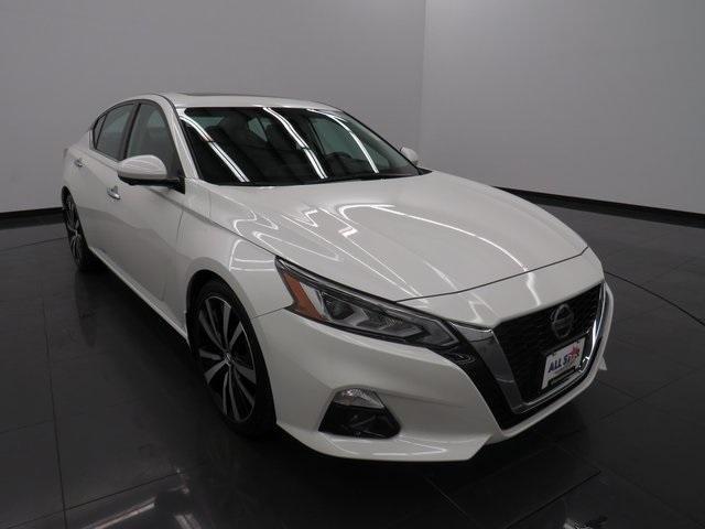 used 2019 Nissan Altima car, priced at $25,890