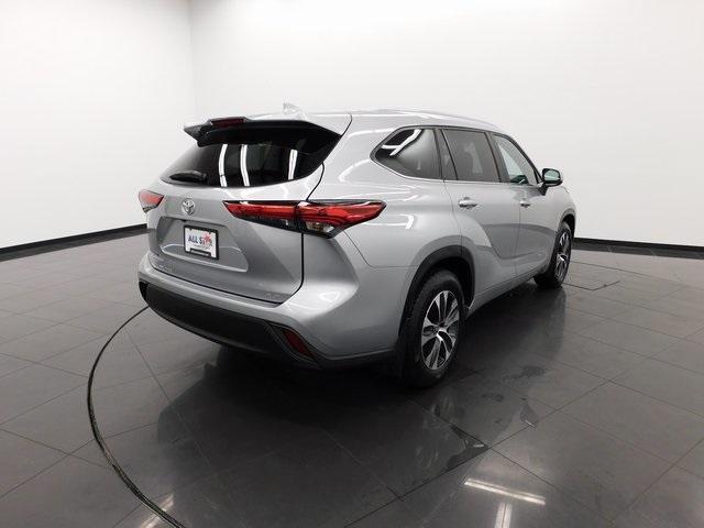 used 2023 Toyota Highlander car, priced at $36,981