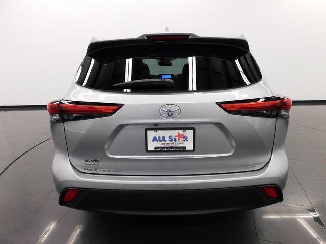 used 2023 Toyota Highlander car, priced at $36,981