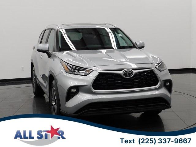 used 2023 Toyota Highlander car, priced at $34,987