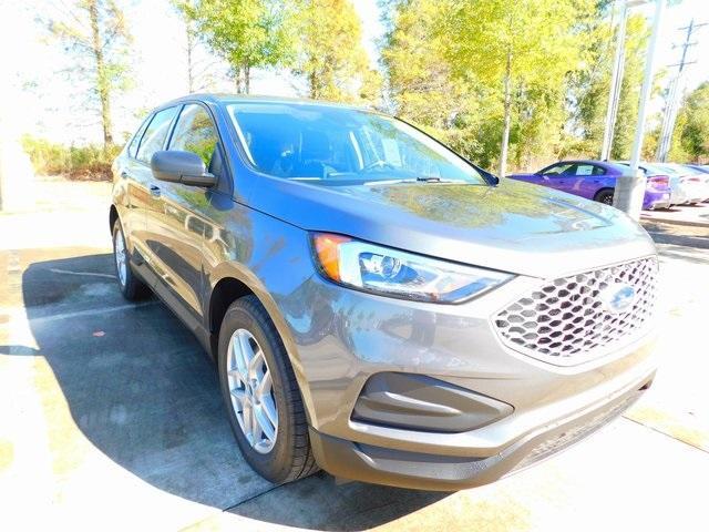 new 2024 Ford Edge car, priced at $34,833