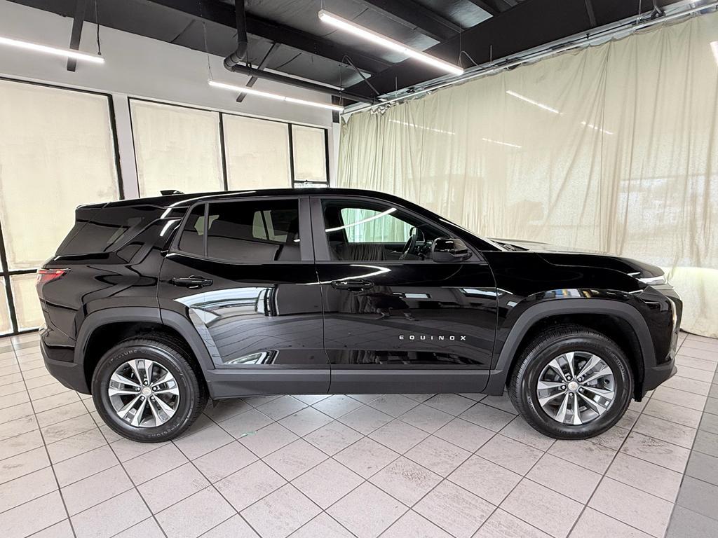 new 2026 Chevrolet Equinox car, priced at $28,171