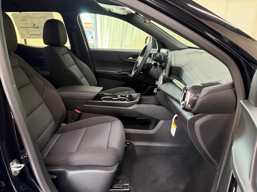 new 2026 Chevrolet Equinox car, priced at $28,171