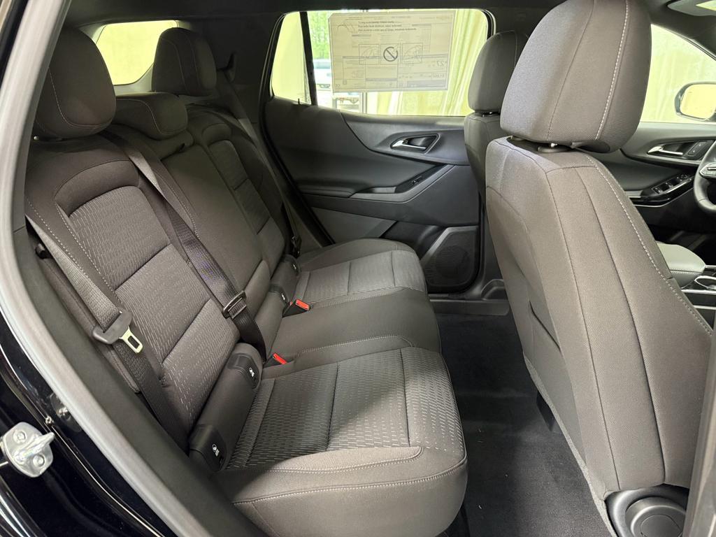 new 2026 Chevrolet Equinox car, priced at $28,171