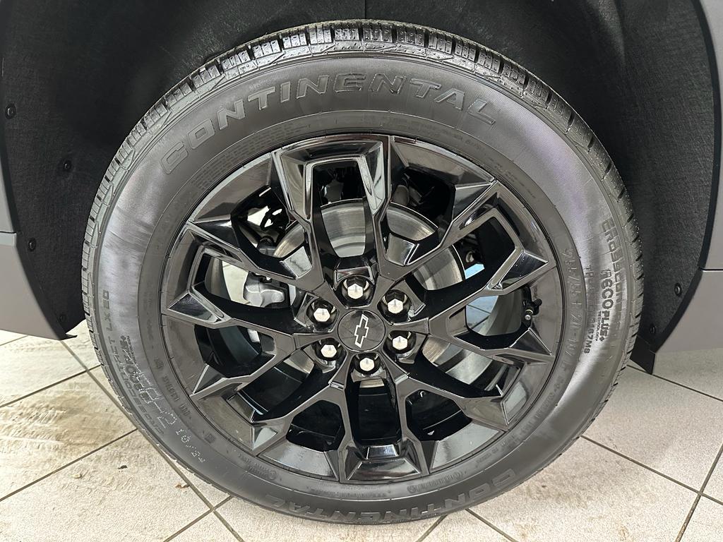 new 2026 Chevrolet Traverse car, priced at $42,055