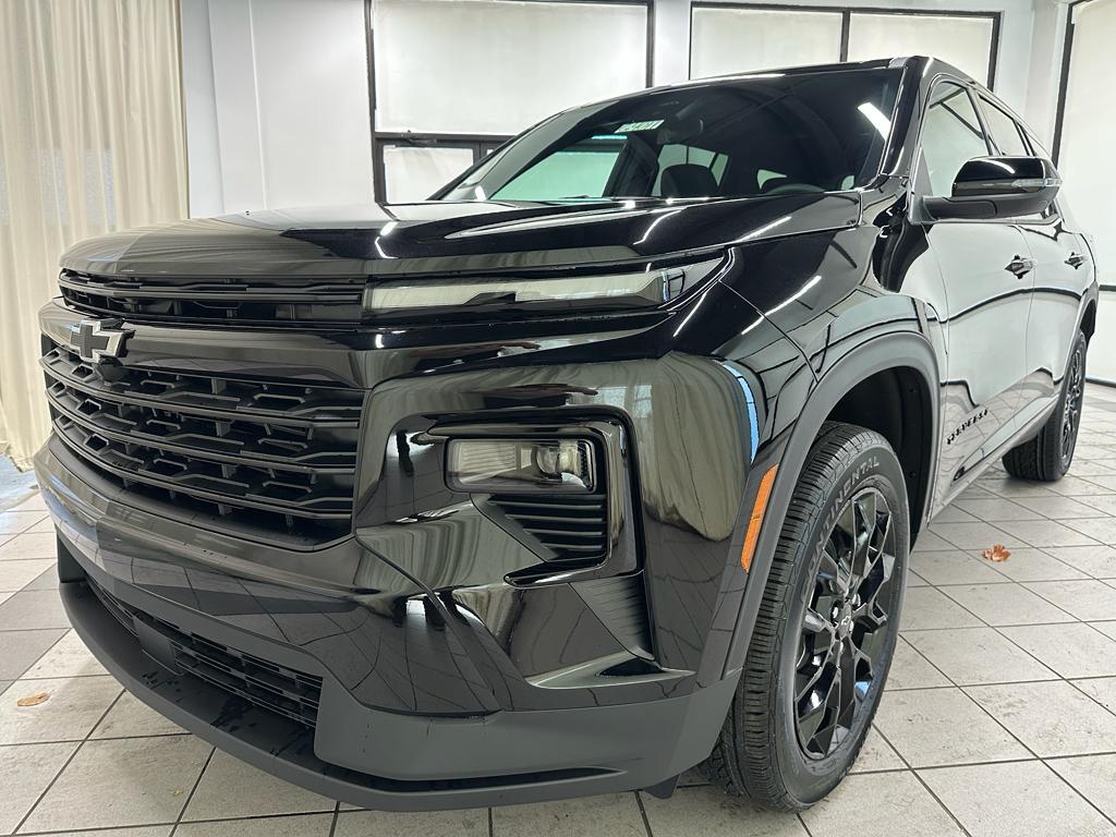 new 2026 Chevrolet Traverse car, priced at $42,055