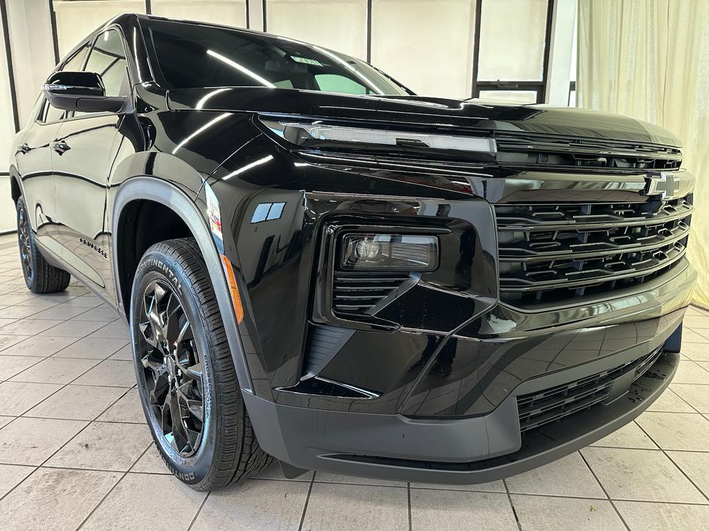 new 2026 Chevrolet Traverse car, priced at $42,055