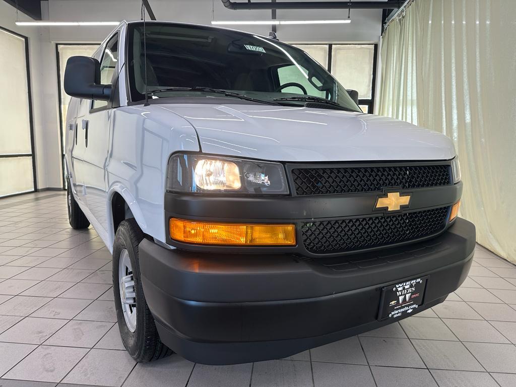 new 2025 Chevrolet Express 2500 car, priced at $41,400