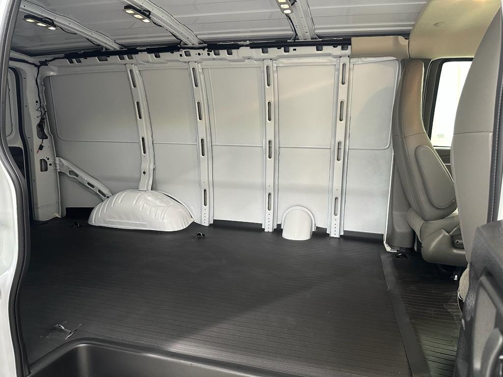 new 2025 Chevrolet Express 2500 car, priced at $41,400
