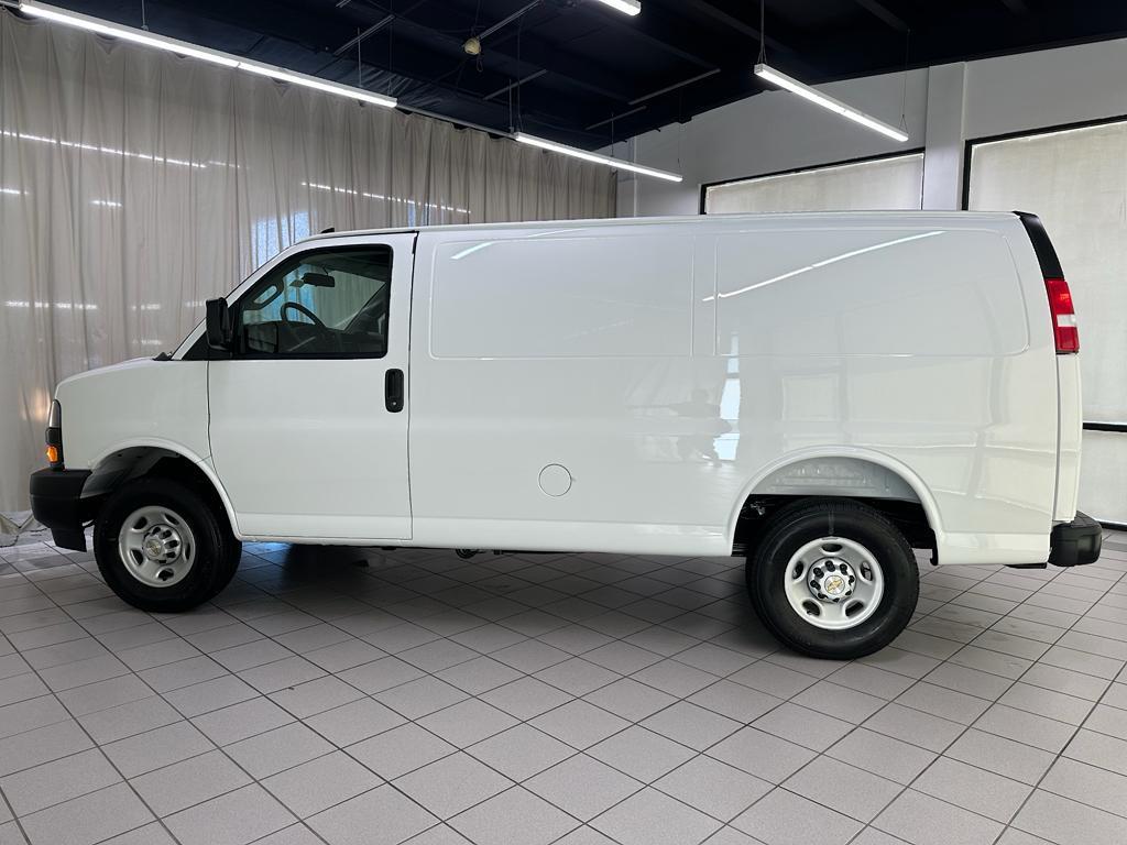 new 2025 Chevrolet Express 2500 car, priced at $41,400