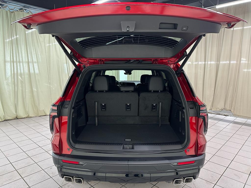 new 2026 Chevrolet Traverse car, priced at $45,792