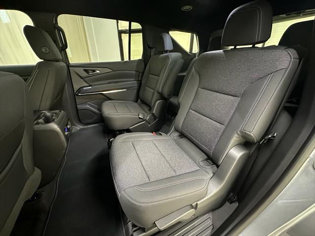 new 2025 Chevrolet Traverse car, priced at $45,005