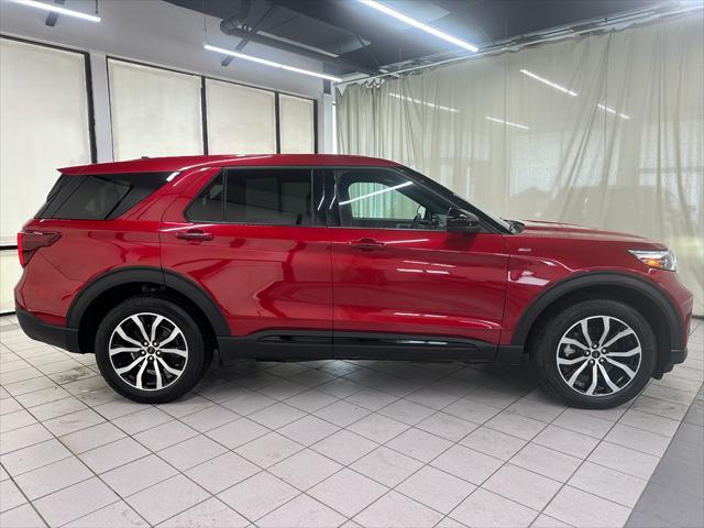 used 2022 Ford Explorer car, priced at $37,334