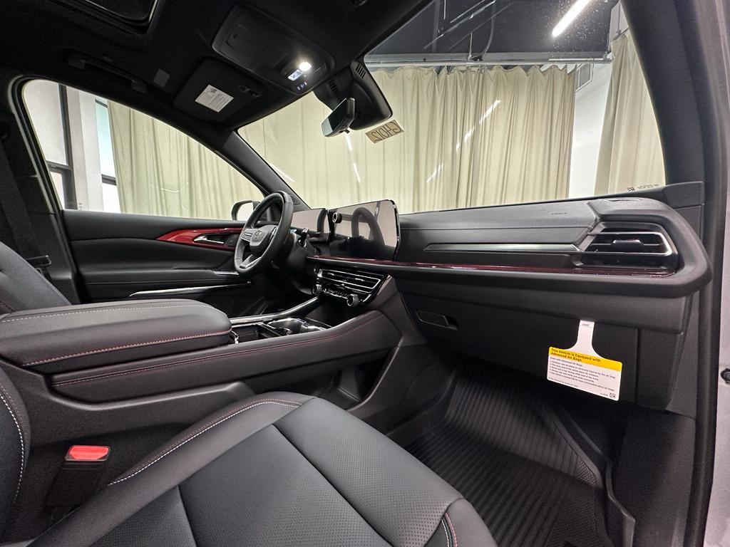 new 2026 Chevrolet Traverse car, priced at $55,565