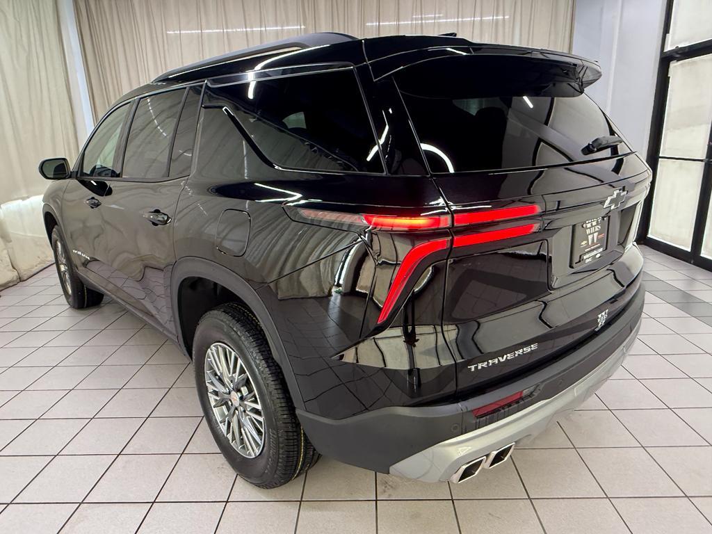 new 2025 Chevrolet Traverse car, priced at $41,990