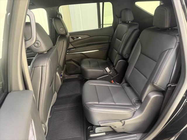 new 2025 Chevrolet Traverse car, priced at $41,990