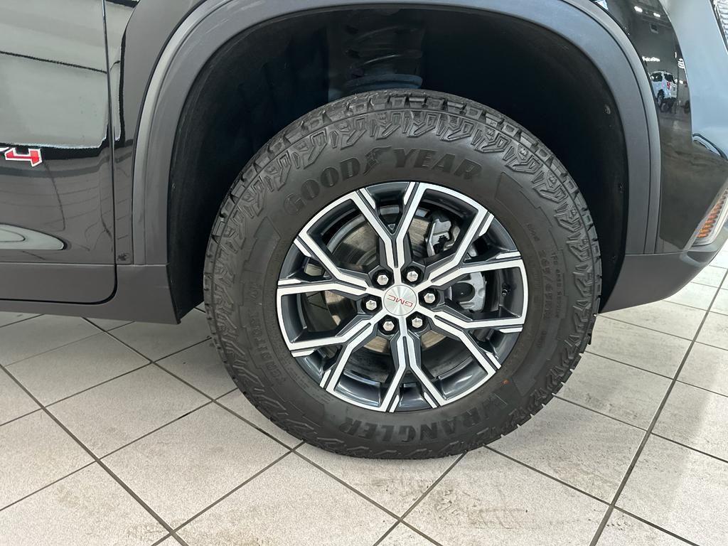 used 2024 GMC Acadia car, priced at $45,885