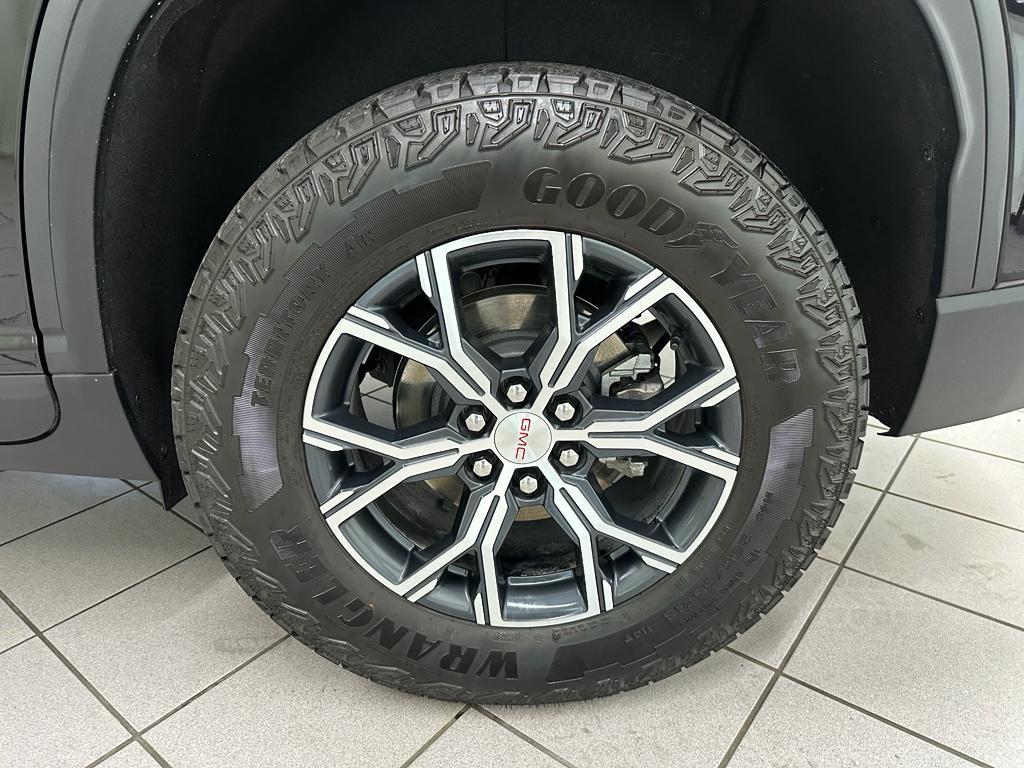 used 2024 GMC Acadia car, priced at $45,885