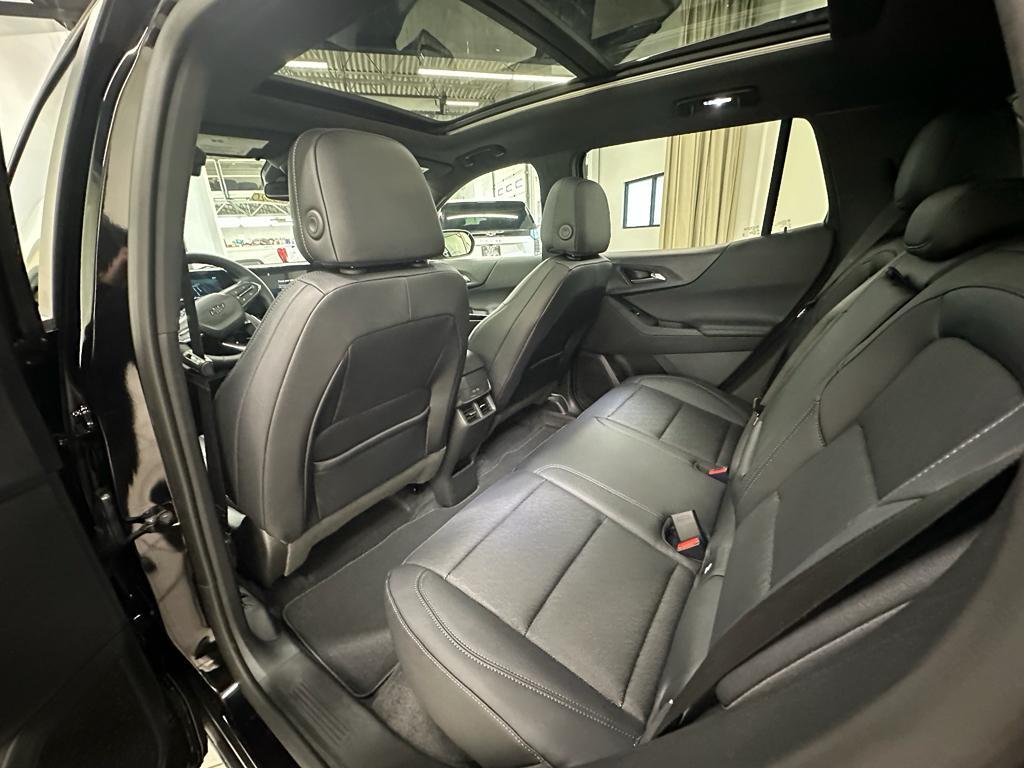 new 2026 Chevrolet Equinox car, priced at $32,703