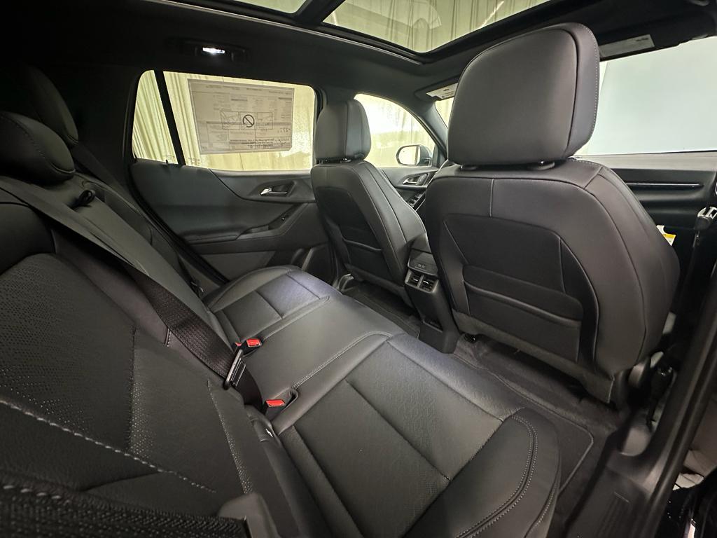 new 2026 Chevrolet Equinox car, priced at $32,703