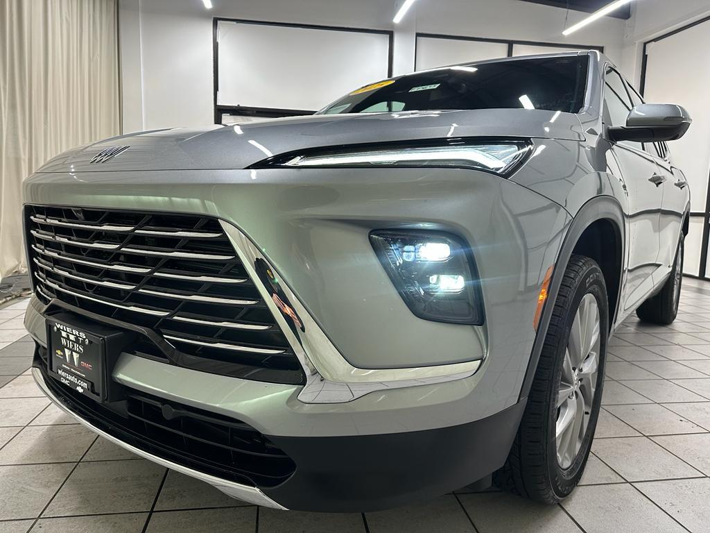 used 2025 Buick Enclave car, priced at $36,885