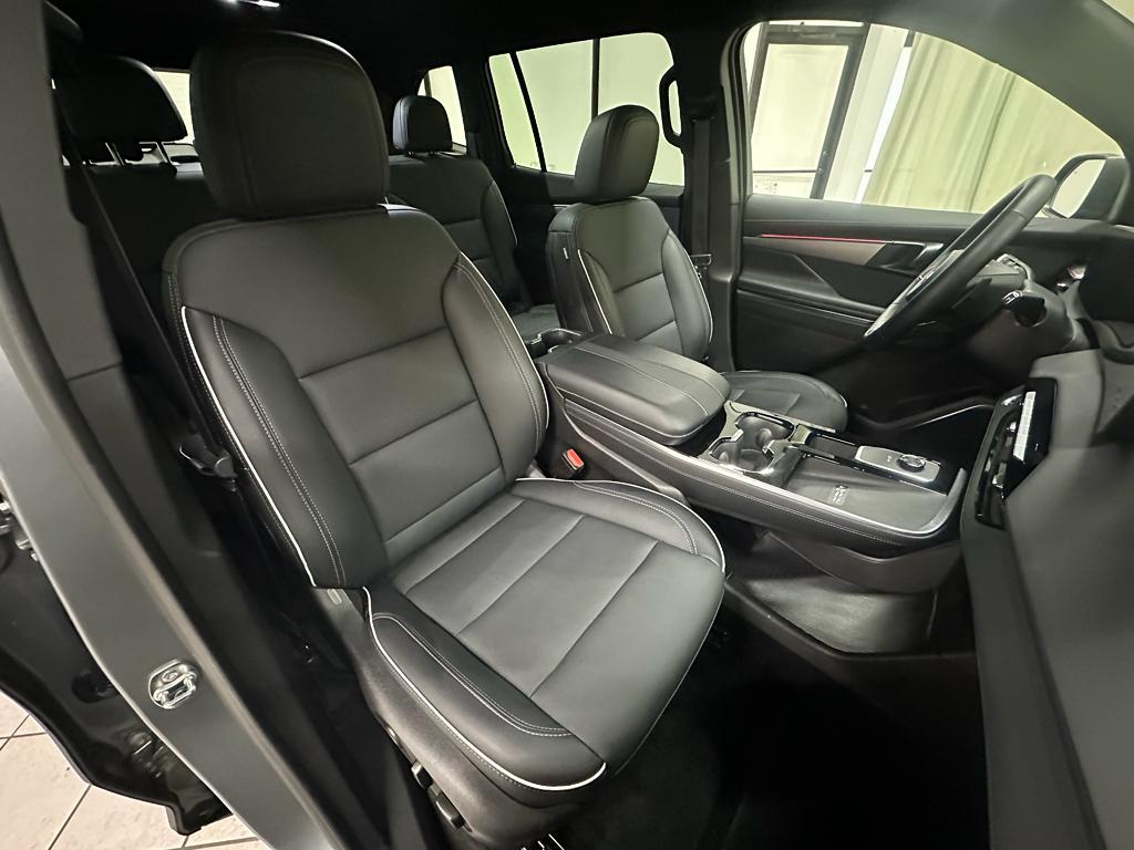 used 2025 Buick Enclave car, priced at $36,885