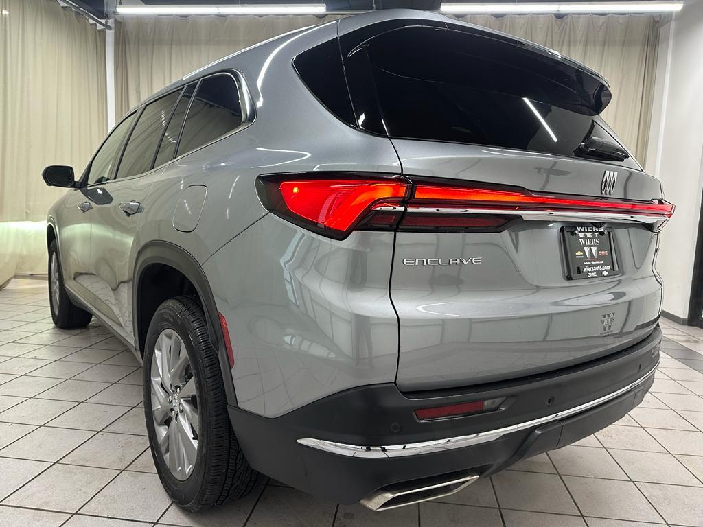used 2025 Buick Enclave car, priced at $36,885