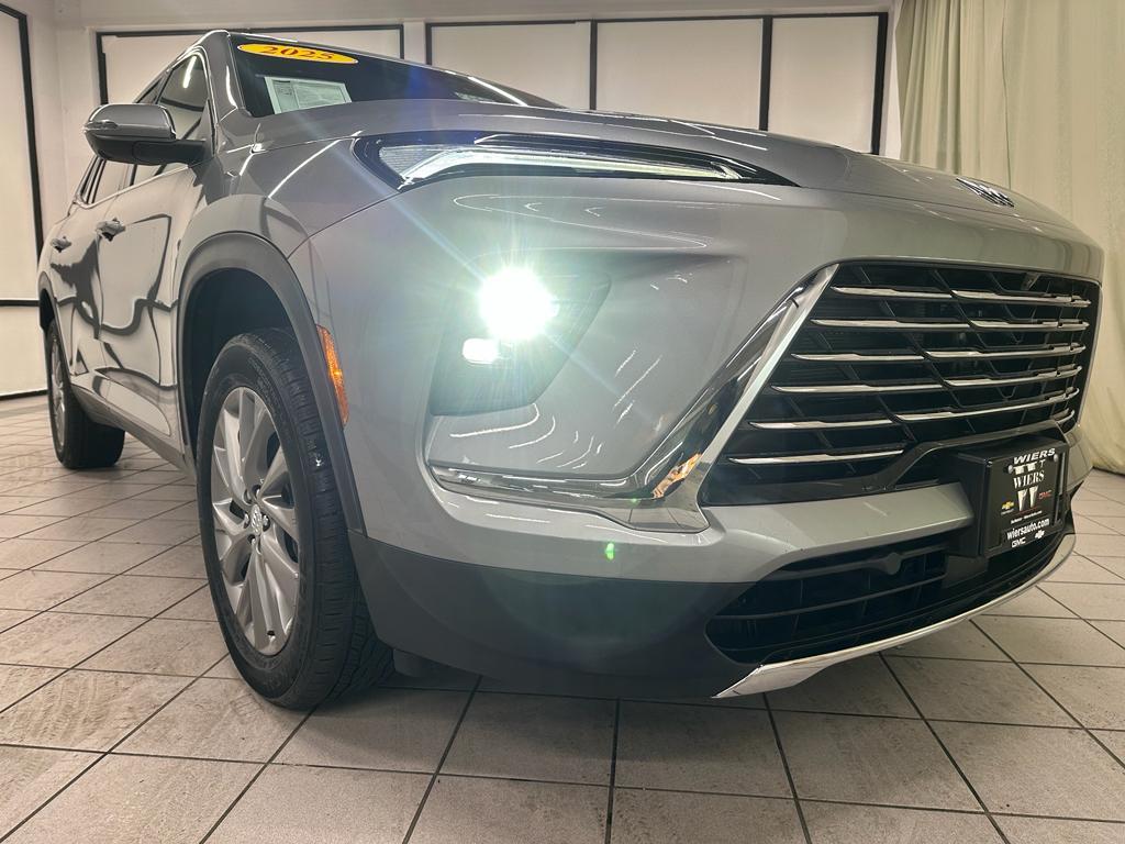 used 2025 Buick Enclave car, priced at $36,885