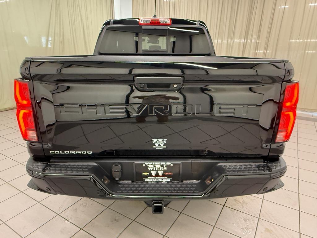 new 2026 Chevrolet Colorado car, priced at $43,003