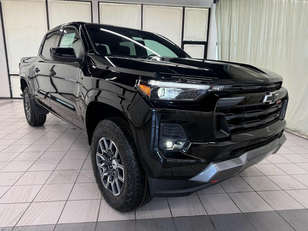 new 2026 Chevrolet Colorado car, priced at $43,003