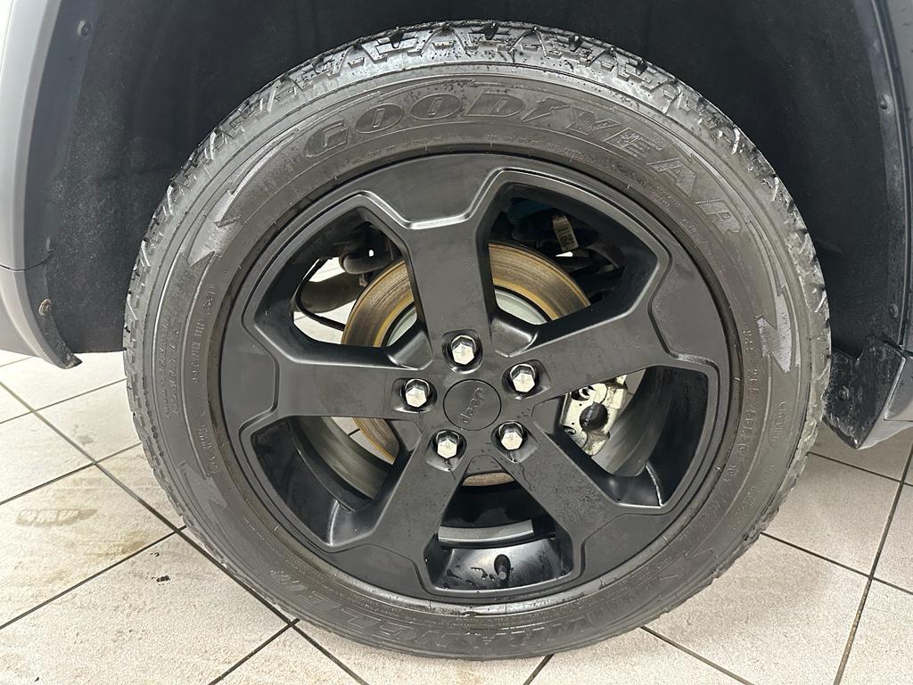 used 2021 Jeep Grand Cherokee car, priced at $23,975