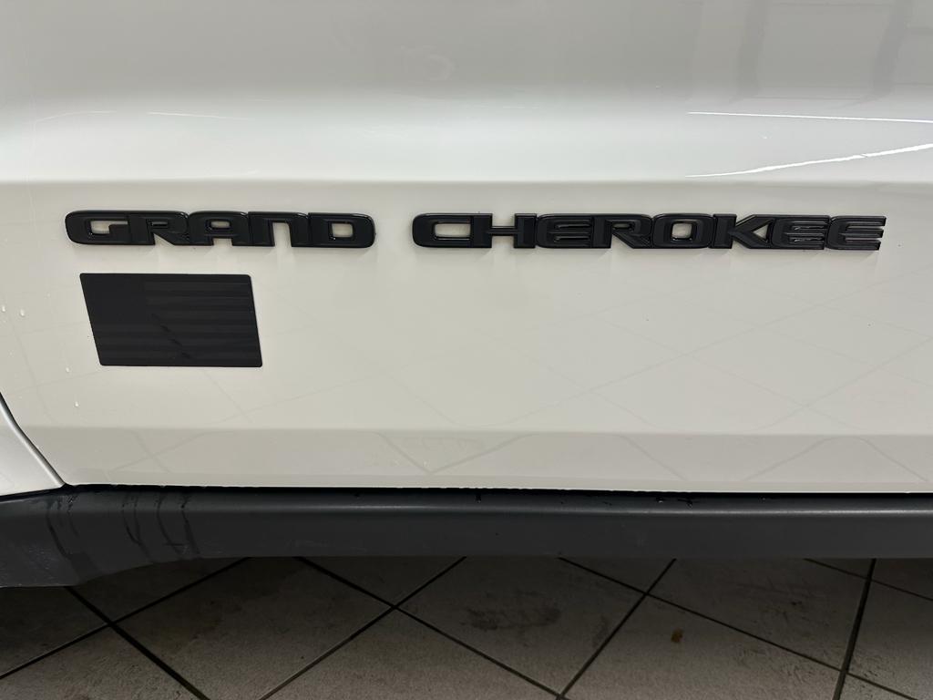 used 2021 Jeep Grand Cherokee car, priced at $23,975