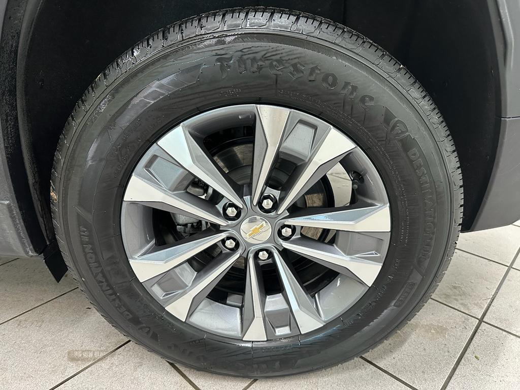 used 2025 Chevrolet Equinox car, priced at $23,988