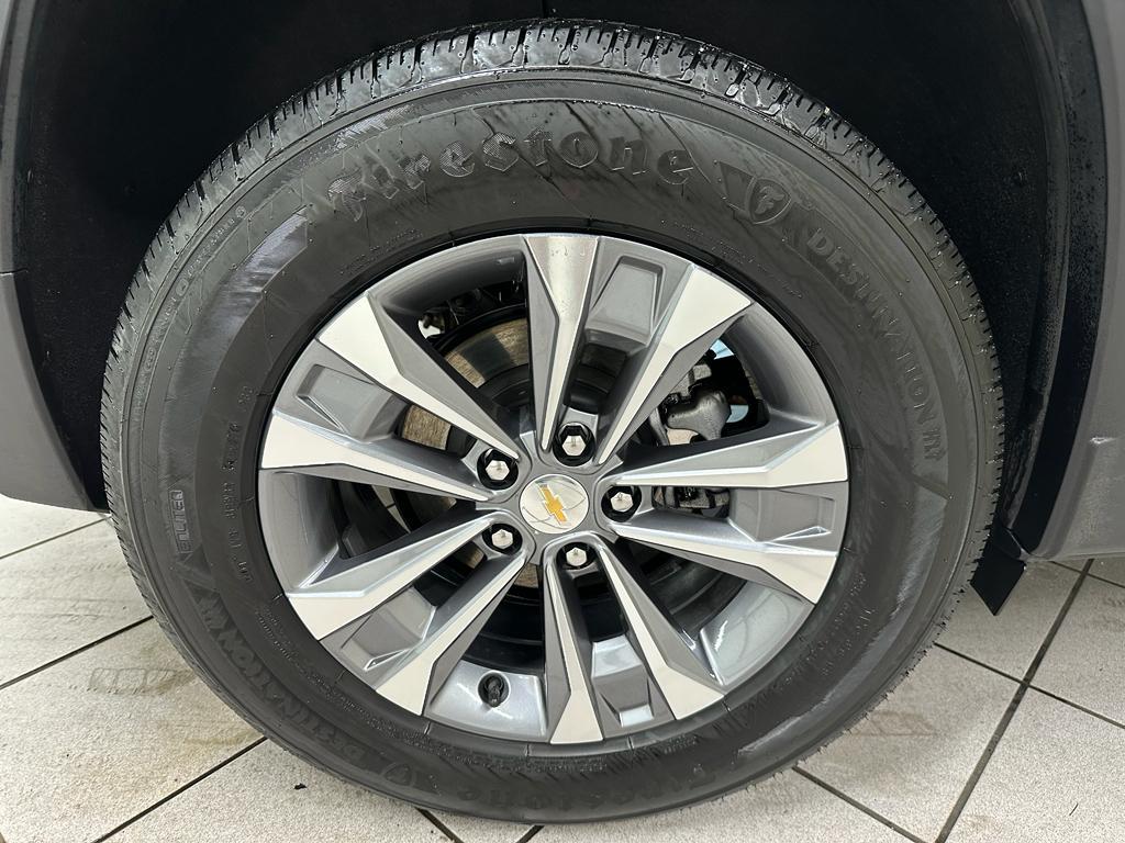 used 2025 Chevrolet Equinox car, priced at $23,988