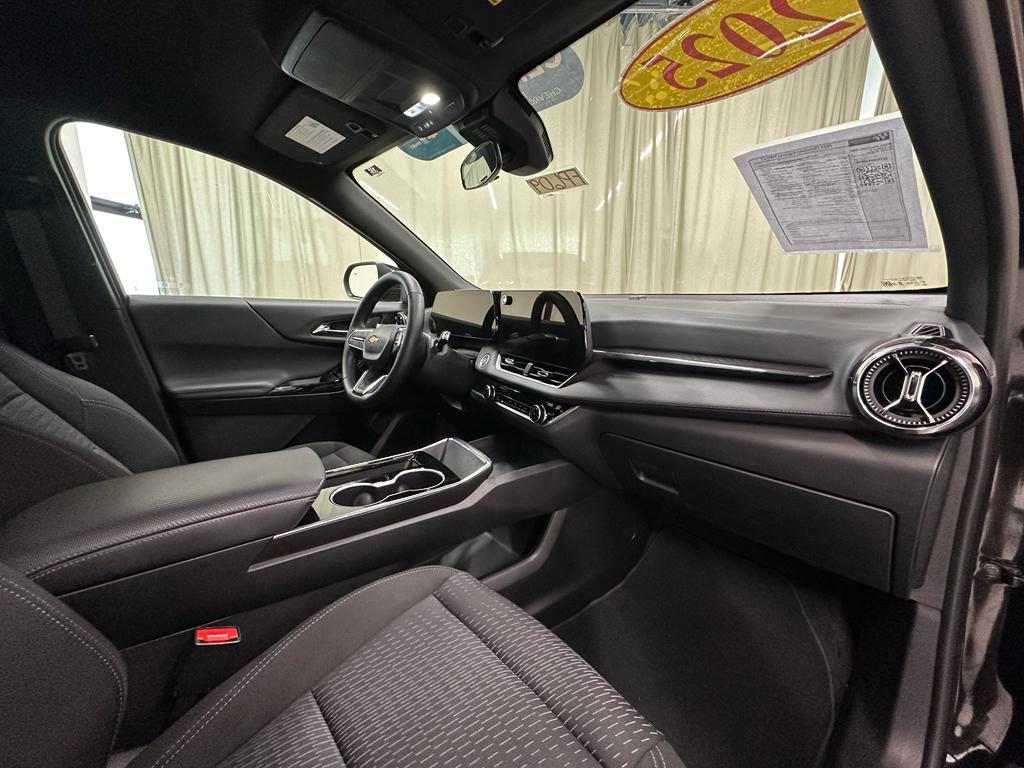 used 2025 Chevrolet Equinox car, priced at $23,988