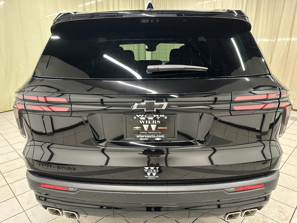new 2026 Chevrolet Traverse car, priced at $45,317