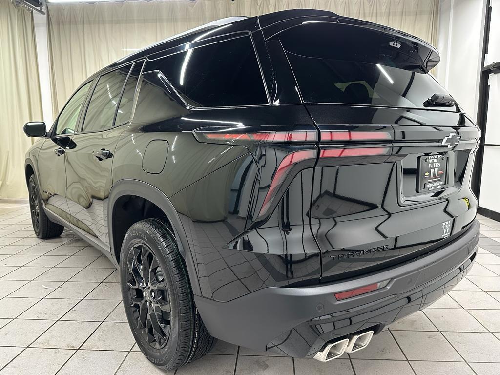 new 2026 Chevrolet Traverse car, priced at $45,317