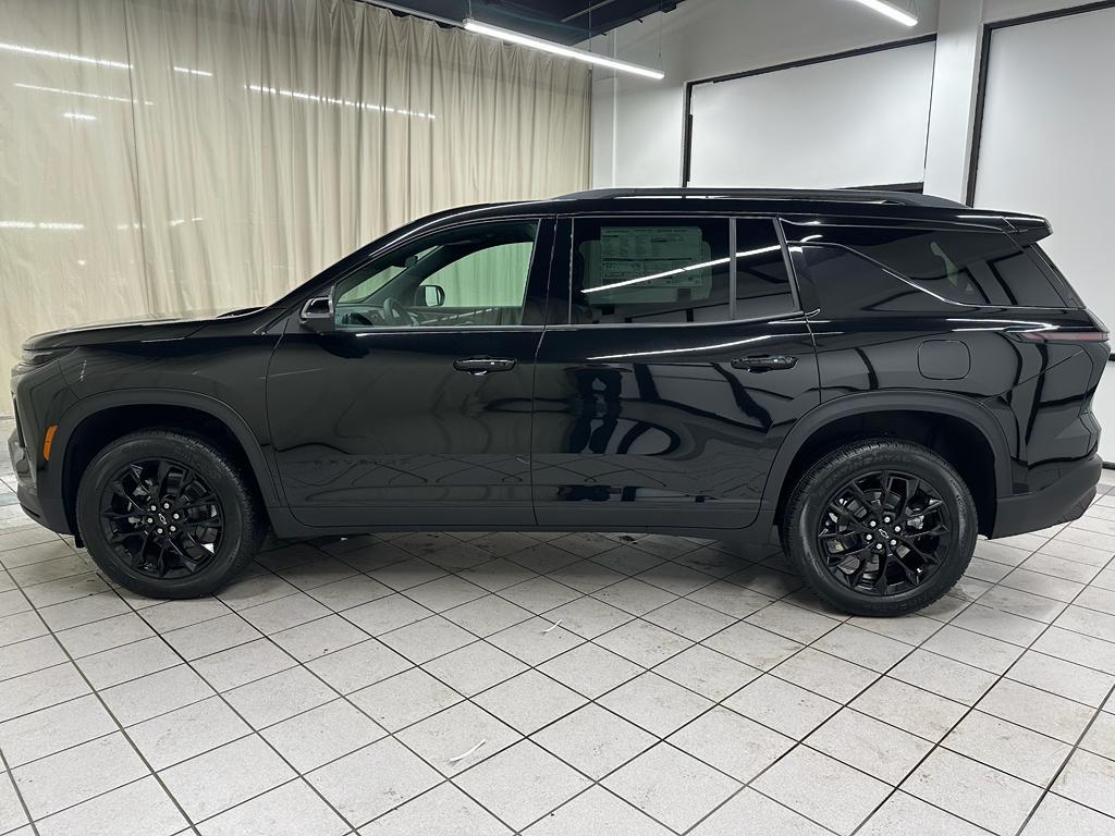 new 2026 Chevrolet Traverse car, priced at $45,317